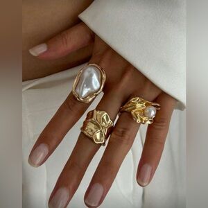 Rings in gold color